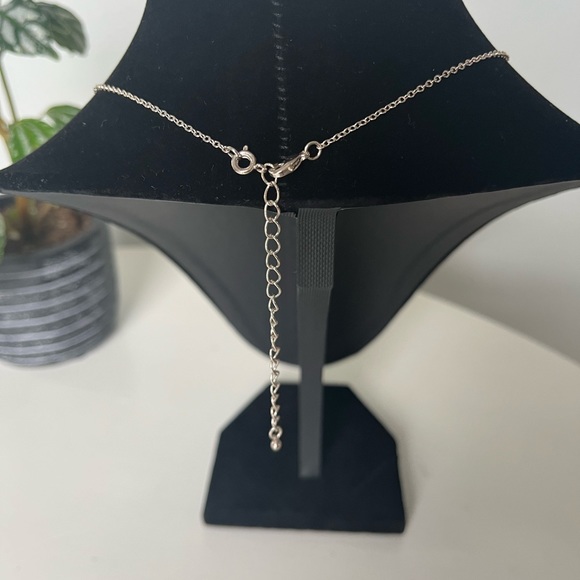 Red heart pendant necklace - Picture 3 of 3